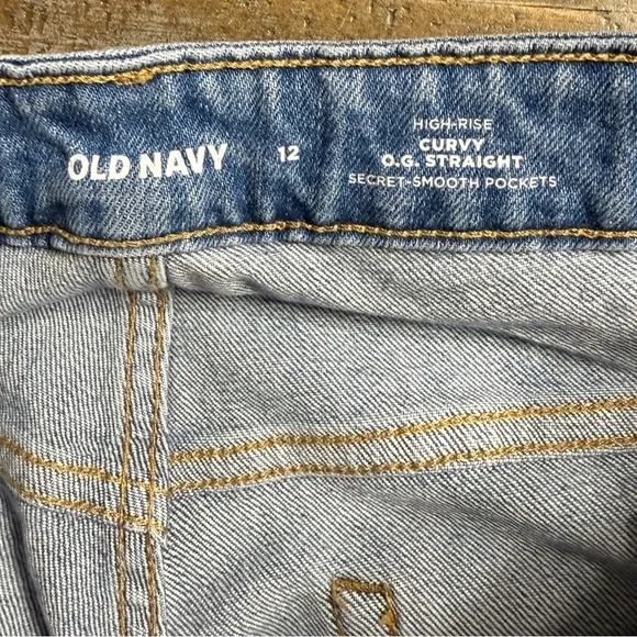 Old Navy high rise CURVY straight Medium Wash Distressed Jeans - Picture 4 of 11